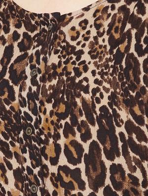round neck animal print top - 16711557 - Standard Image - 5