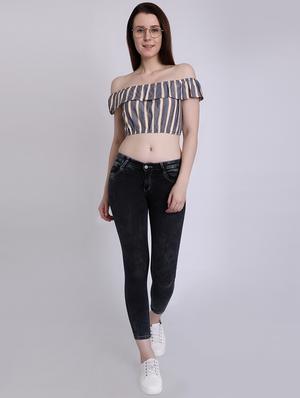 off shoulder striped crop top - 16711929 - Standard Image - 4
