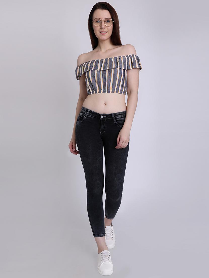 off shoulder striped crop top - 16711929 - Zoom Image - 4