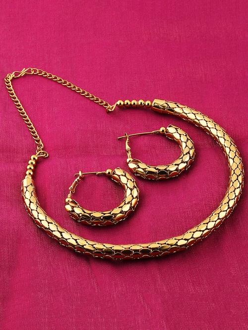 gold metal necklaces and earring - 16712490 - Standard Image - 1