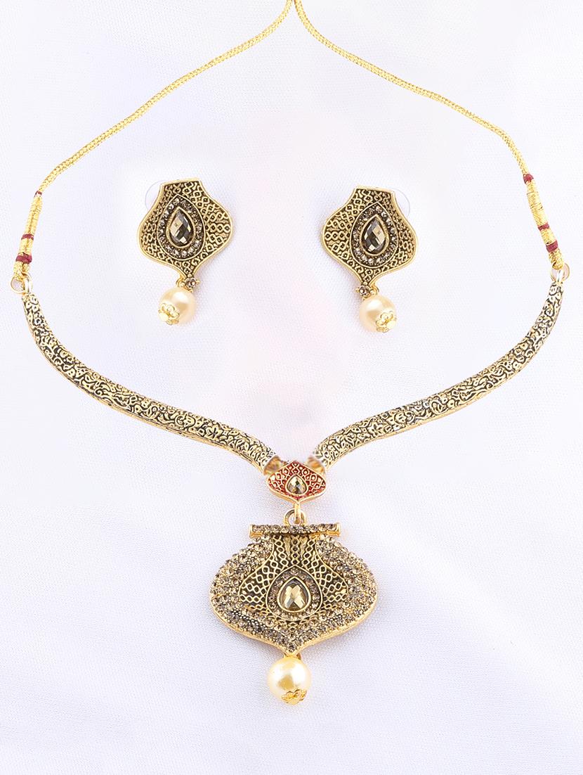 gold metal necklaces and earring - 16712495 - Zoom Image - 2