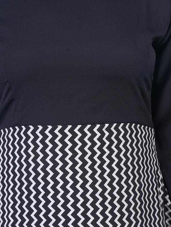 round neck chevron a-line dress - 16712823 - Zoom Image - 4