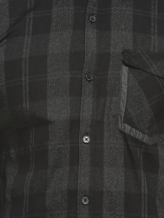 black checkered casual shirt - 16713867 - Zoom Image - 5