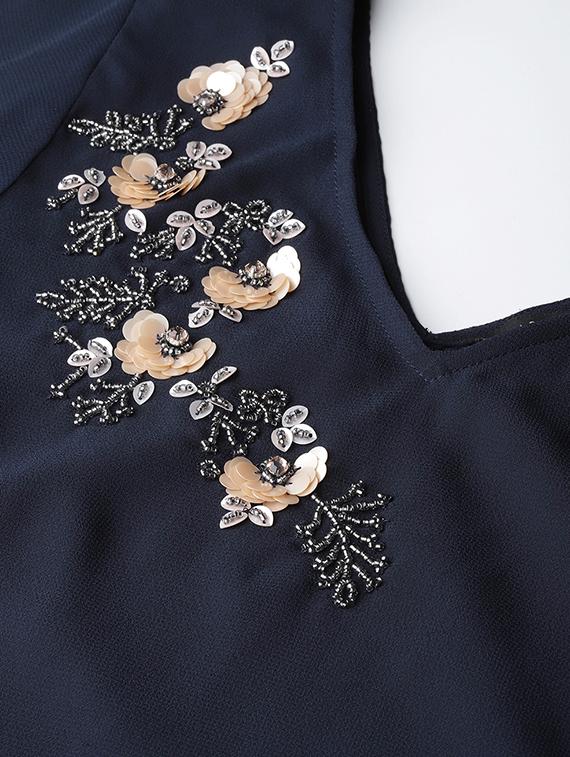 embellished detail v neck top - 16713940 - Zoom Image - 5