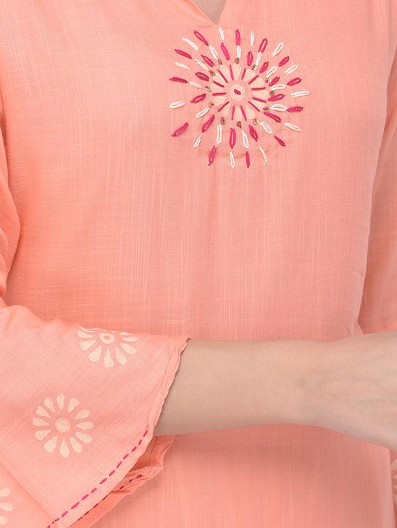 solid pastel kurta palazzo set - 16715336 - Zoom Image - 4