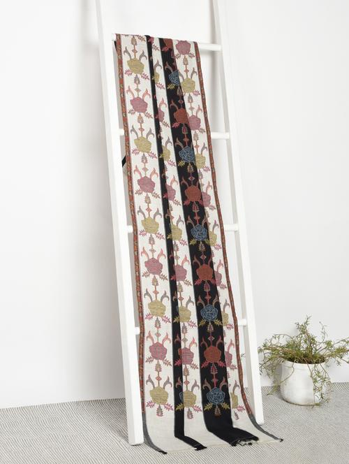 black wool stole - 16715408 - Standard Image - 1