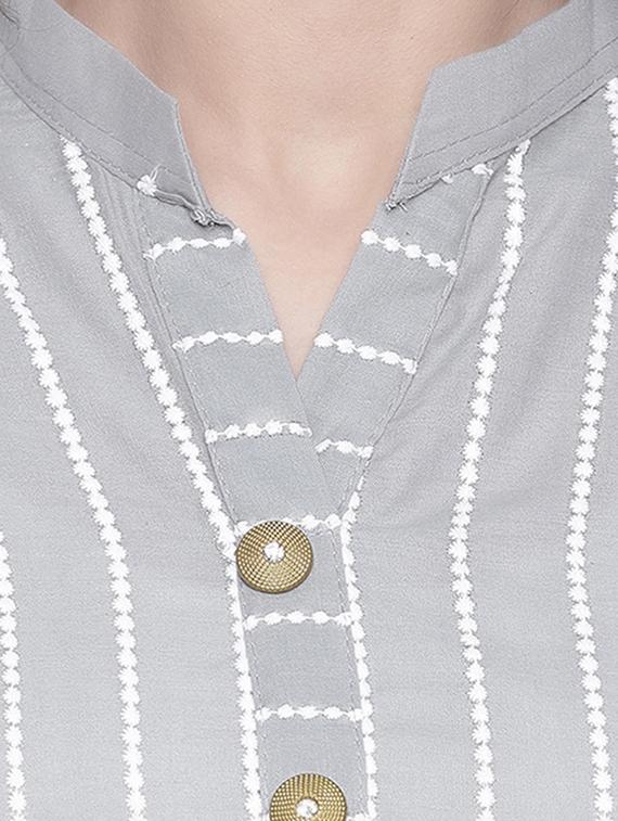 chikankari kurta palazzo set - 16717174 - Zoom Image - 4