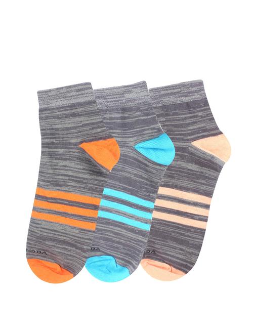 grey cotton socks - 16717773 - Standard Image - 1