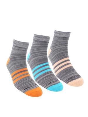 grey cotton socks - 16717773 - Standard Image - 2