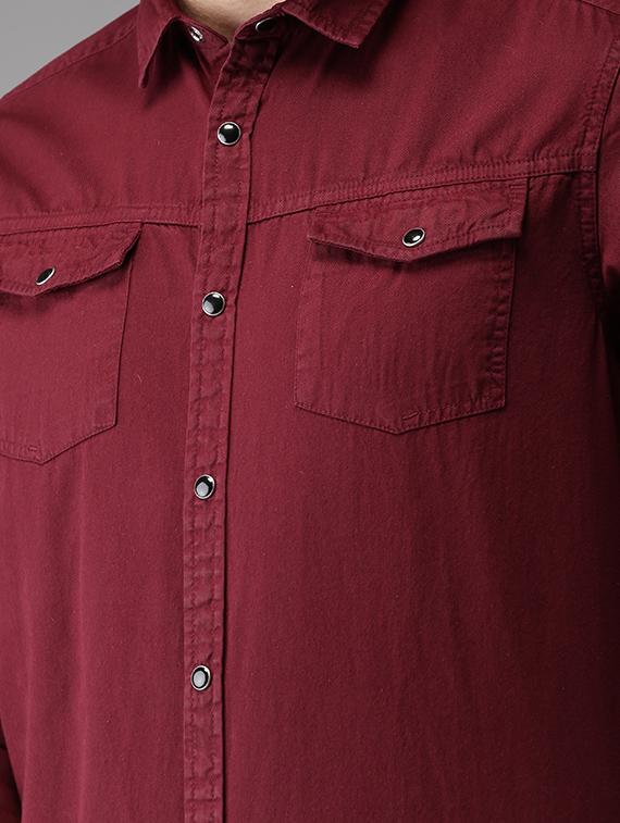 red solid casual shirt - 16718702 - Zoom Image - 5