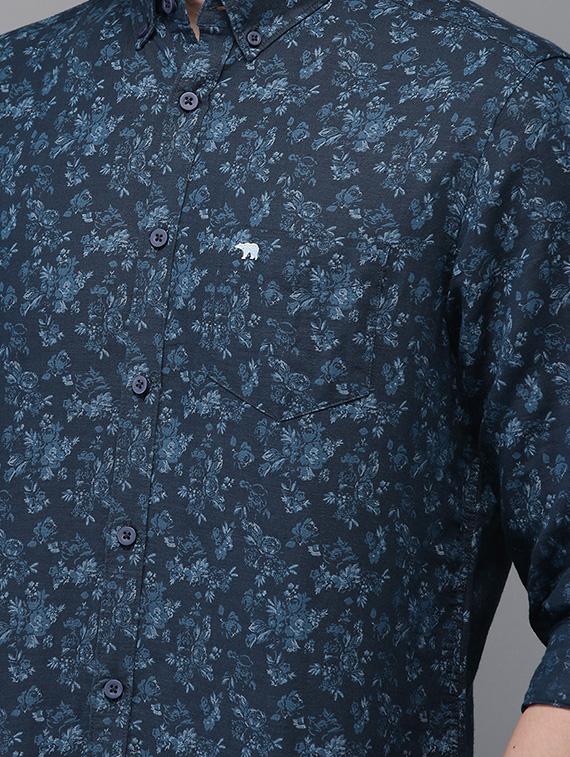 blue floral printed casual shirt - 16718749 - Zoom Image - 5