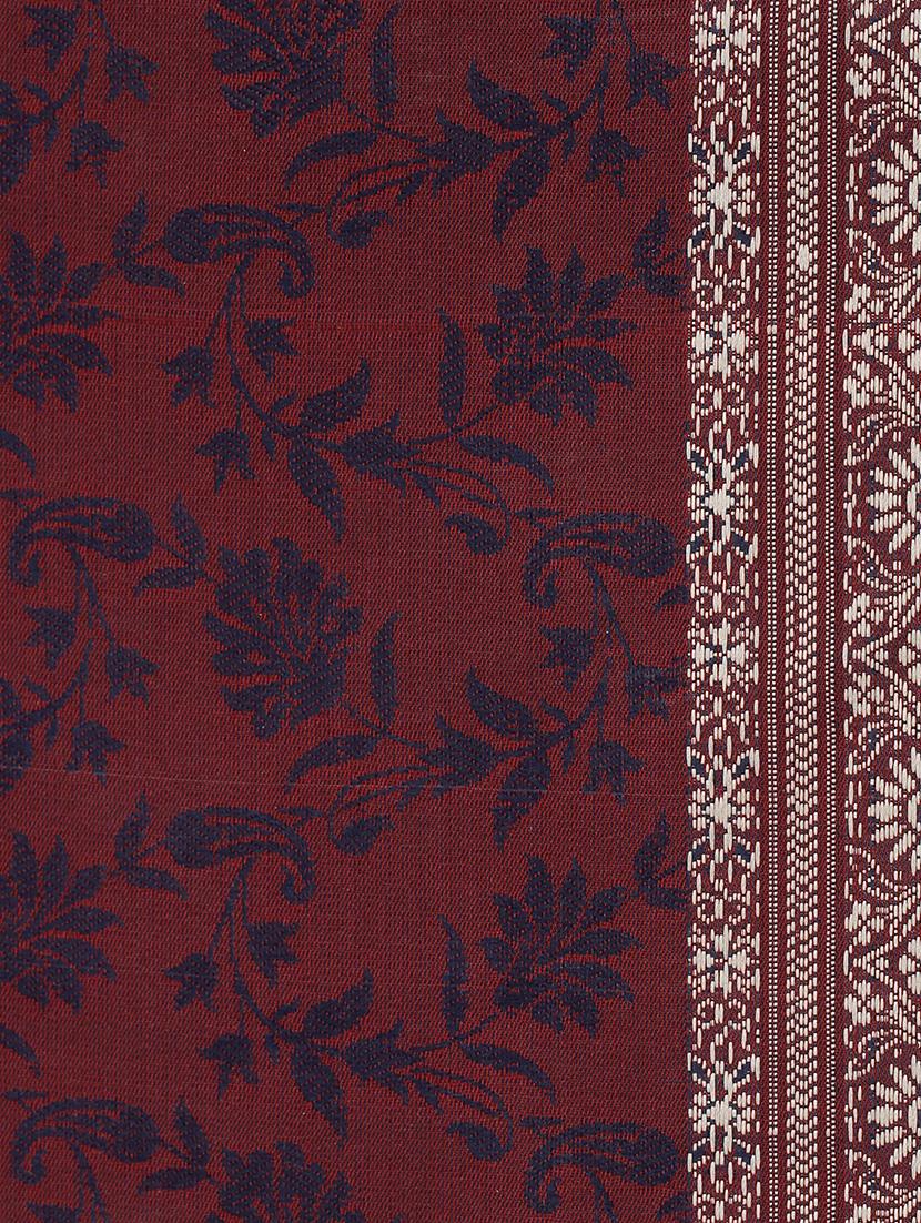 red polyester stole - 16718853 - Zoom Image - 3