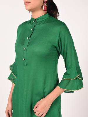 bell sleeves solid straight kurta - 16721196 - Standard Image - 4