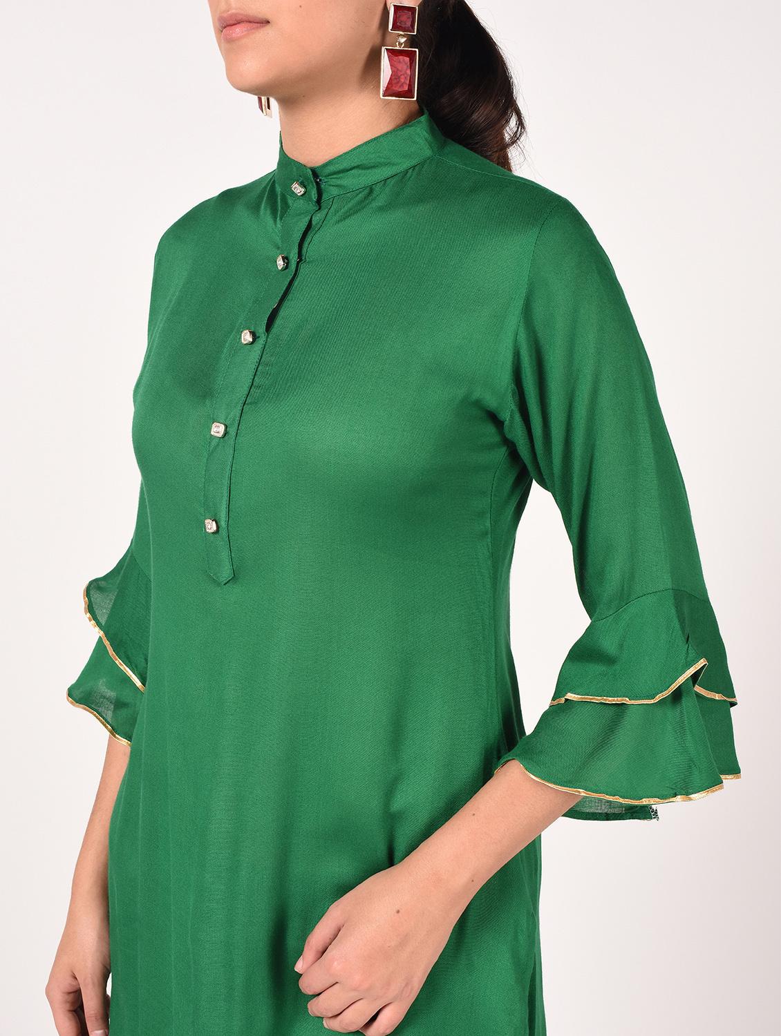 bell sleeves solid straight kurta - 16721196 - Zoom Image - 4