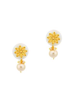yellow metal necklaces and earring - 16722113 - Standard Image - 2