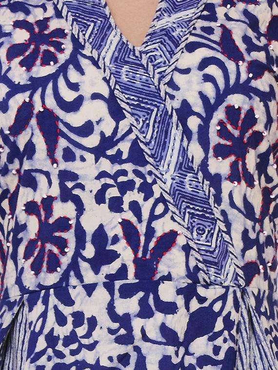 indigo a-line kurta - 16723104 - Zoom Image - 4