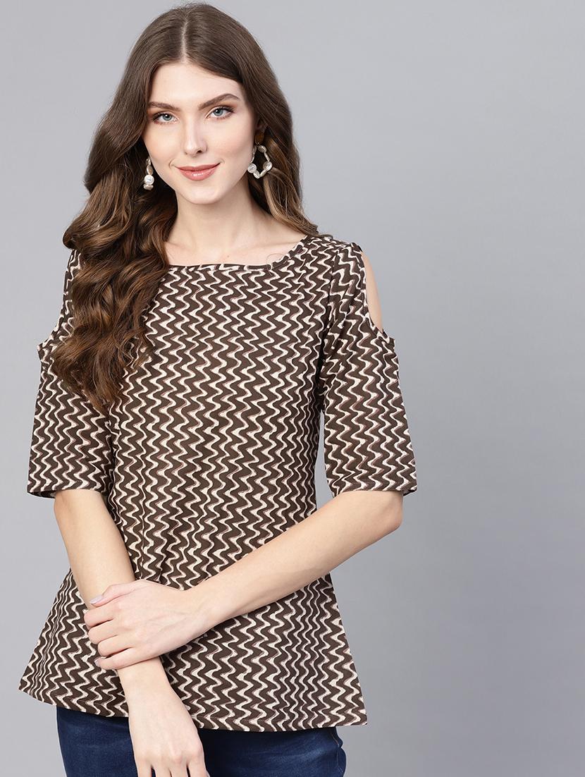 cold shoulder chevron top - 16723290 - Zoom Image - 1