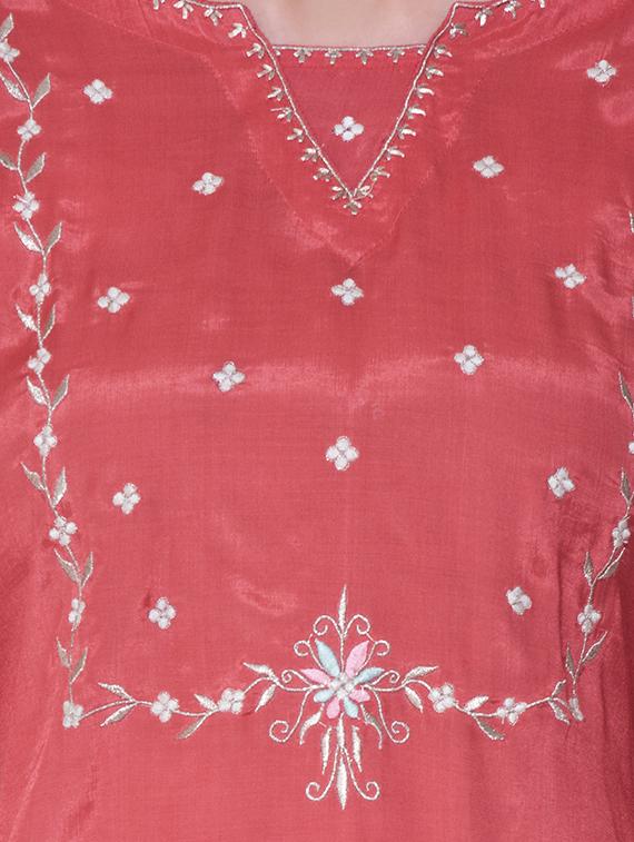embroidered silk blend straight kurta - 16724846 - Zoom Image - 4