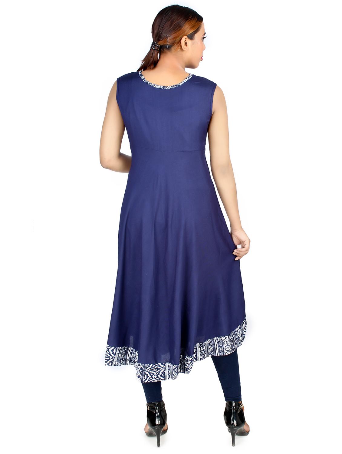 solid kurta with jacket - 16736288 - Zoom Image - 3