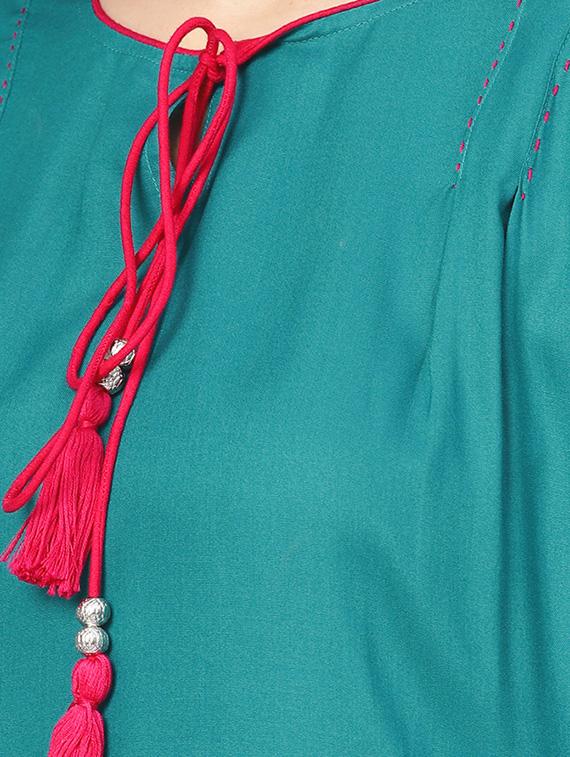 contrast piping detailed a-line kurta - 16736727 - Zoom Image - 5
