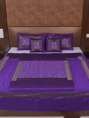 polysilk hand gold print bed cover with 2 pillow cover & 2 cushion cover - 16736871 - Standard Image - 2