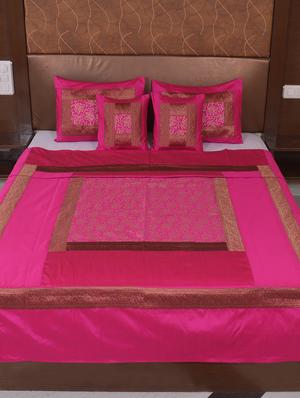polysilk hand gold print bed cover with 2 pillow cover & 2 cusion cover set - 16736875 - Standard Image - 2