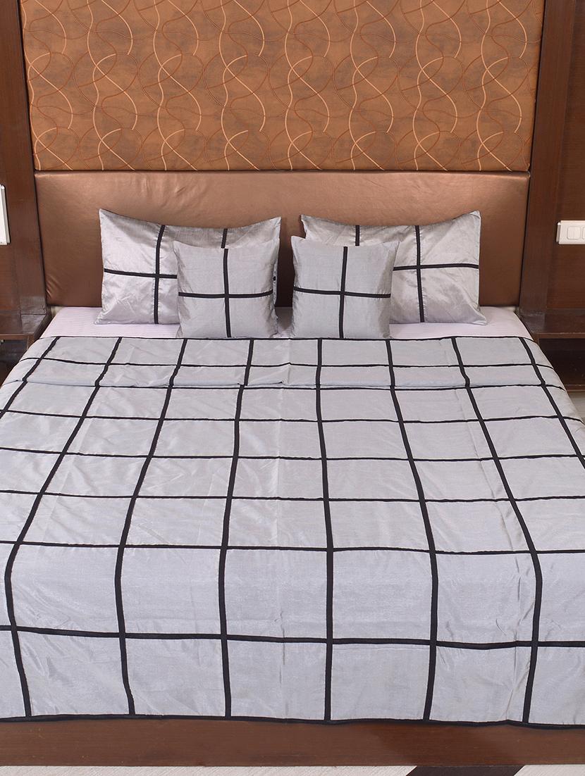 polysilk plain checks design bed cover bed cover with 2 pillow cover & 2 cushion cover - 16736878 - Zoom Image - 2