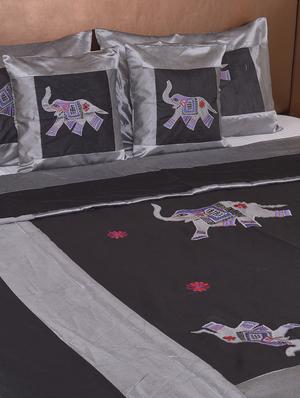 multi polysilk embroidered bed cover with 2 pillow cover & 2 cusion cover set - 16736889 - Standard Image - 3
