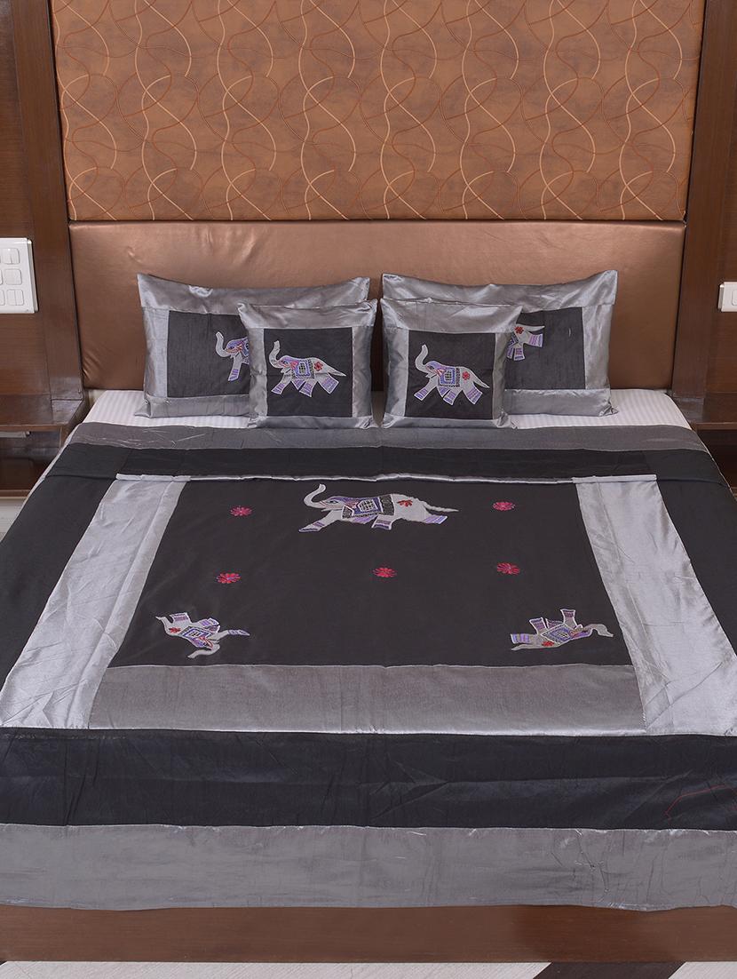 multi polysilk embroidered bed cover with 2 pillow cover & 2 cusion cover set - 16736889 - Zoom Image - 2