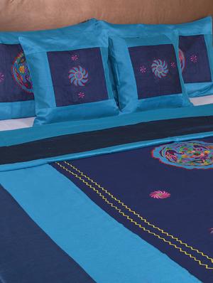 multi polysilk embroidered bed cover with 2 pillow cover & 2 cushion cover set - 16736896 - Standard Image - 3