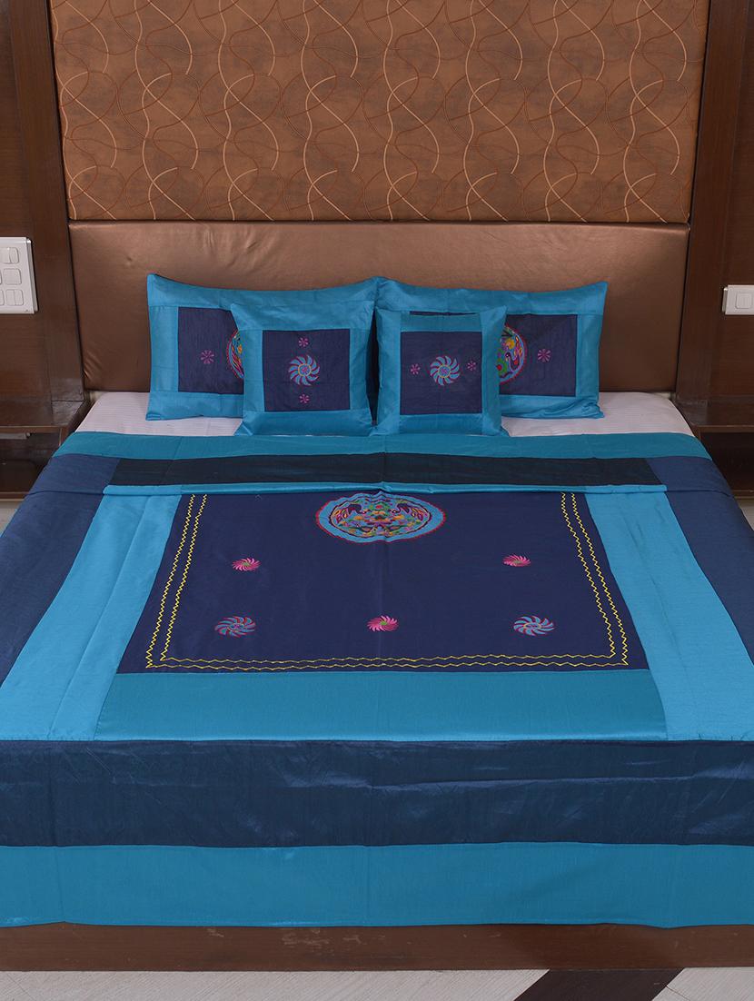 multi polysilk embroidered bed cover with 2 pillow cover & 2 cushion cover set - 16736896 - Zoom Image - 2