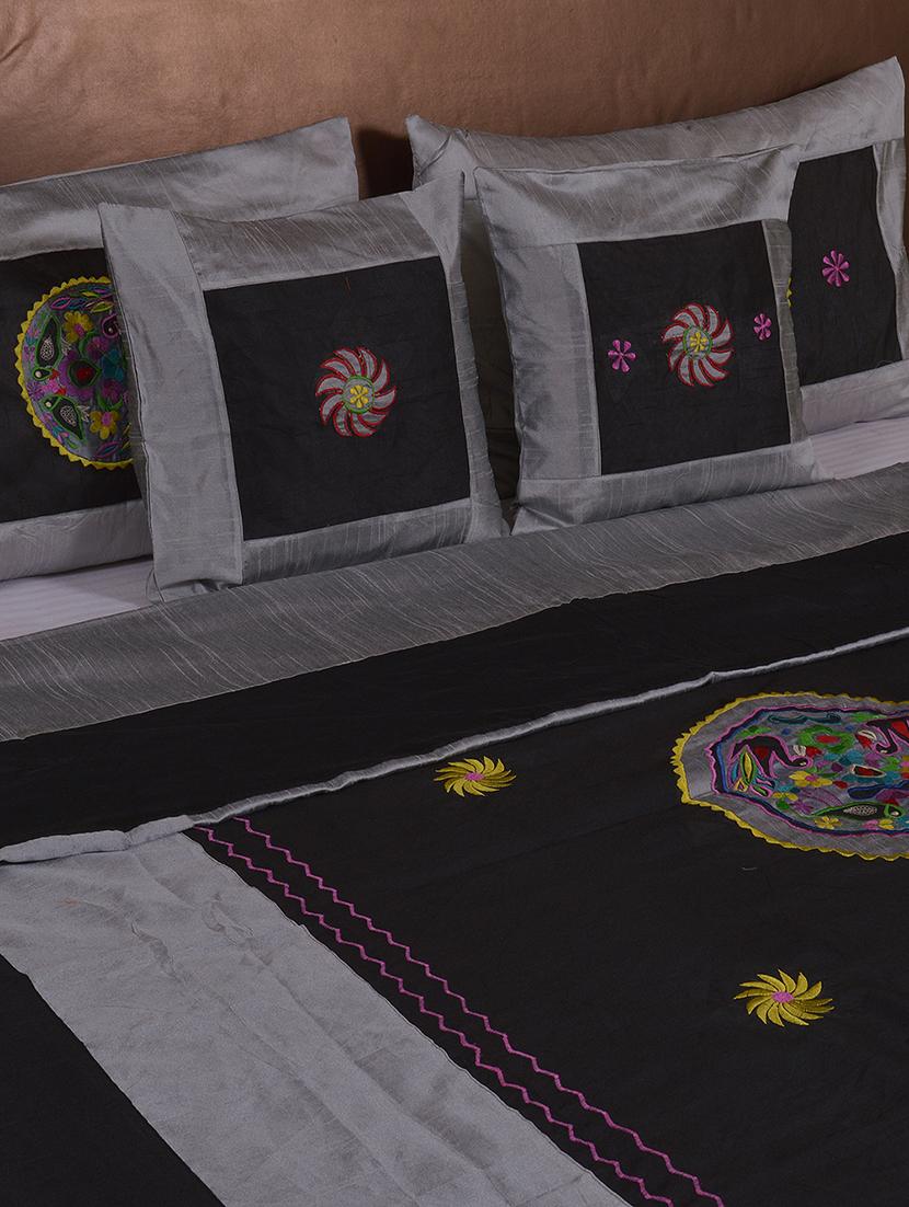 multi polysilk embroidered bed cover with 2 pillow cover & 2 cusion cover set - 16736899 - Zoom Image - 3