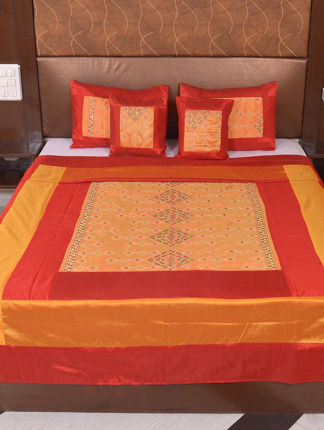 polysilk mirror work bed cover with 2 pillow cover & 2 cusion cover set - 16736903 - Zoom Image - 2