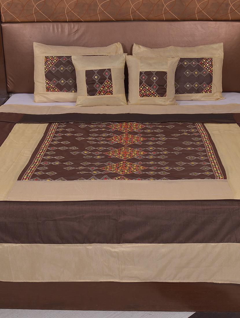 polysilk mirror work bed cover with 2 pillow cover & 2 cusion cover set - 16736906 - Zoom Image - 2