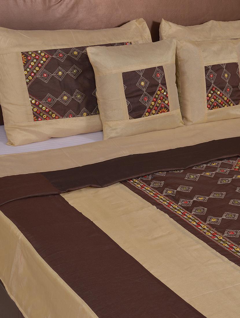 polysilk mirror work bed cover with 2 pillow cover & 2 cusion cover set - 16736906 - Zoom Image - 3