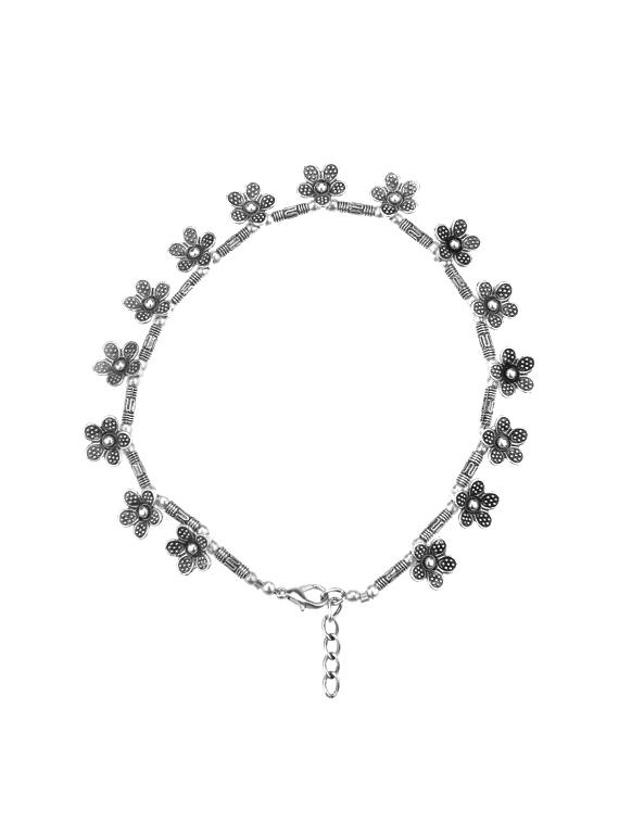 silver metal anklet and payal - 16737565 - Zoom Image - 3