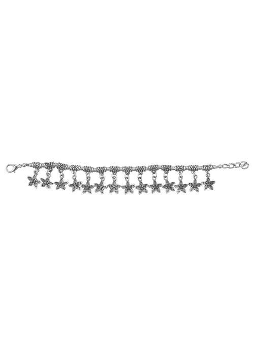 silver metal links bracelet - 16737607 - Standard Image - 1
