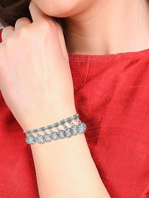 silver metal links bracelet - 16737611 - Standard Image - 3