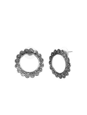 silver metal studs earring - 16737629 - Standard Image - 2
