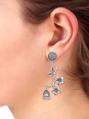 silver metal jhumka earring - 16737644 - Standard Image - 3
