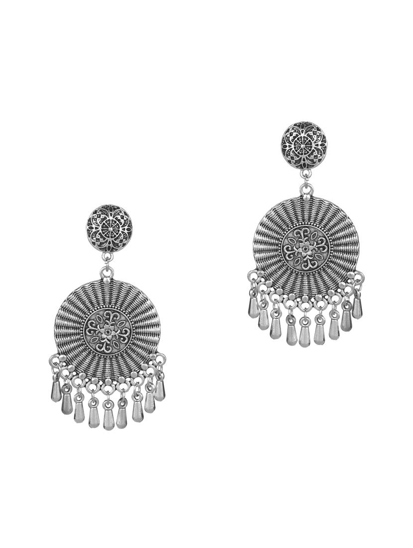 silver metal studs earring - 16737645 - Zoom Image - 1
