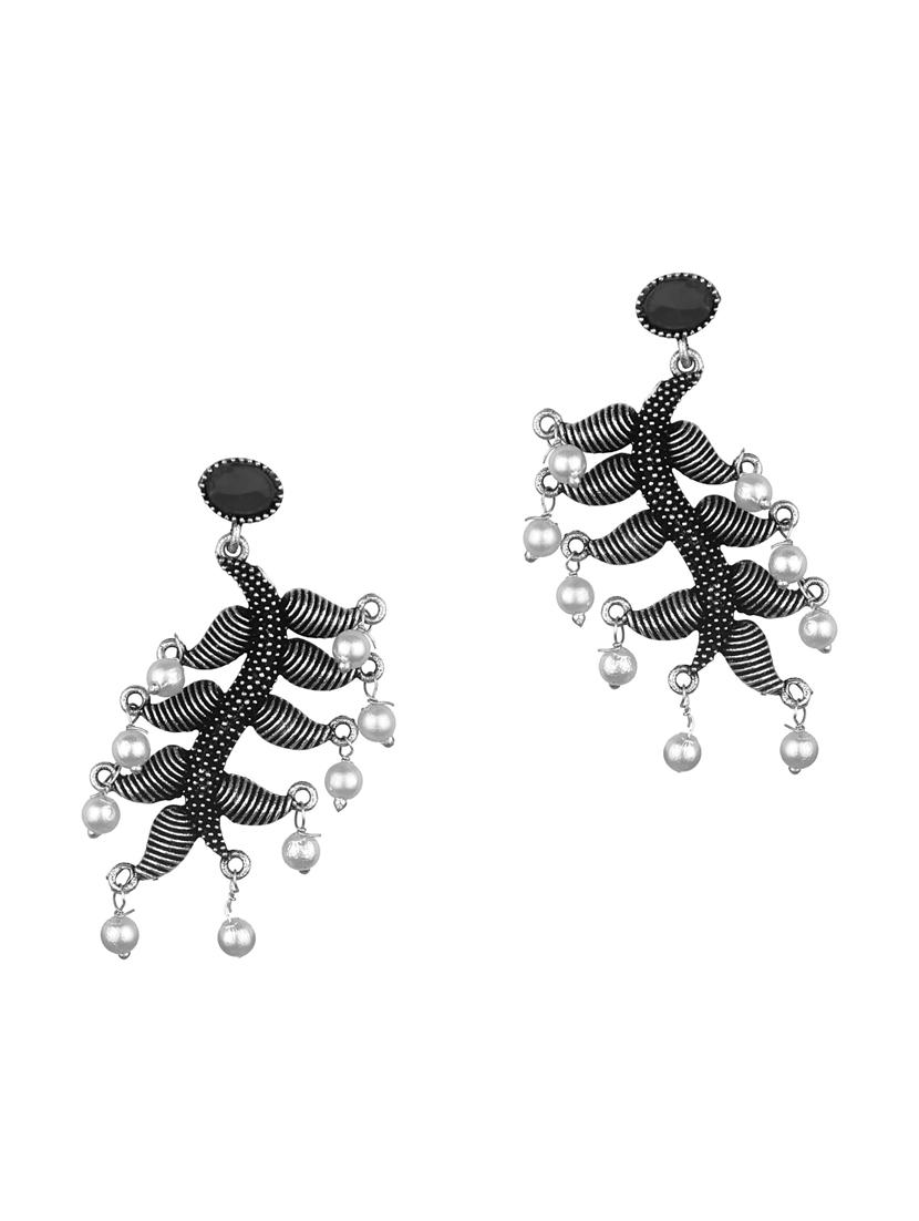 black metal drop earring - 16737649 - Zoom Image - 1