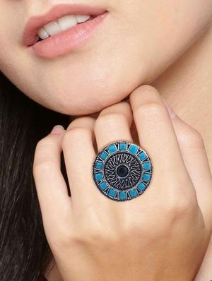 blue metal finger ring - 16737698 - Standard Image - 3