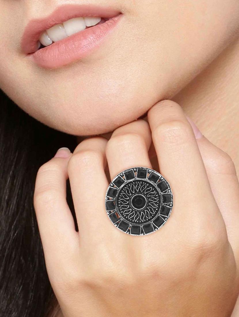 black metal finger ring - 16737699 - Zoom Image - 3