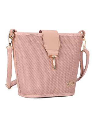pink leatherette (pu) regular sling bag - 16738014 - Standard Image - 4