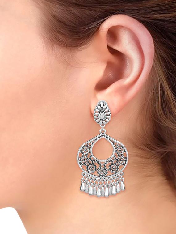 silver metal chandballi earring - 16738035 - Zoom Image - 3