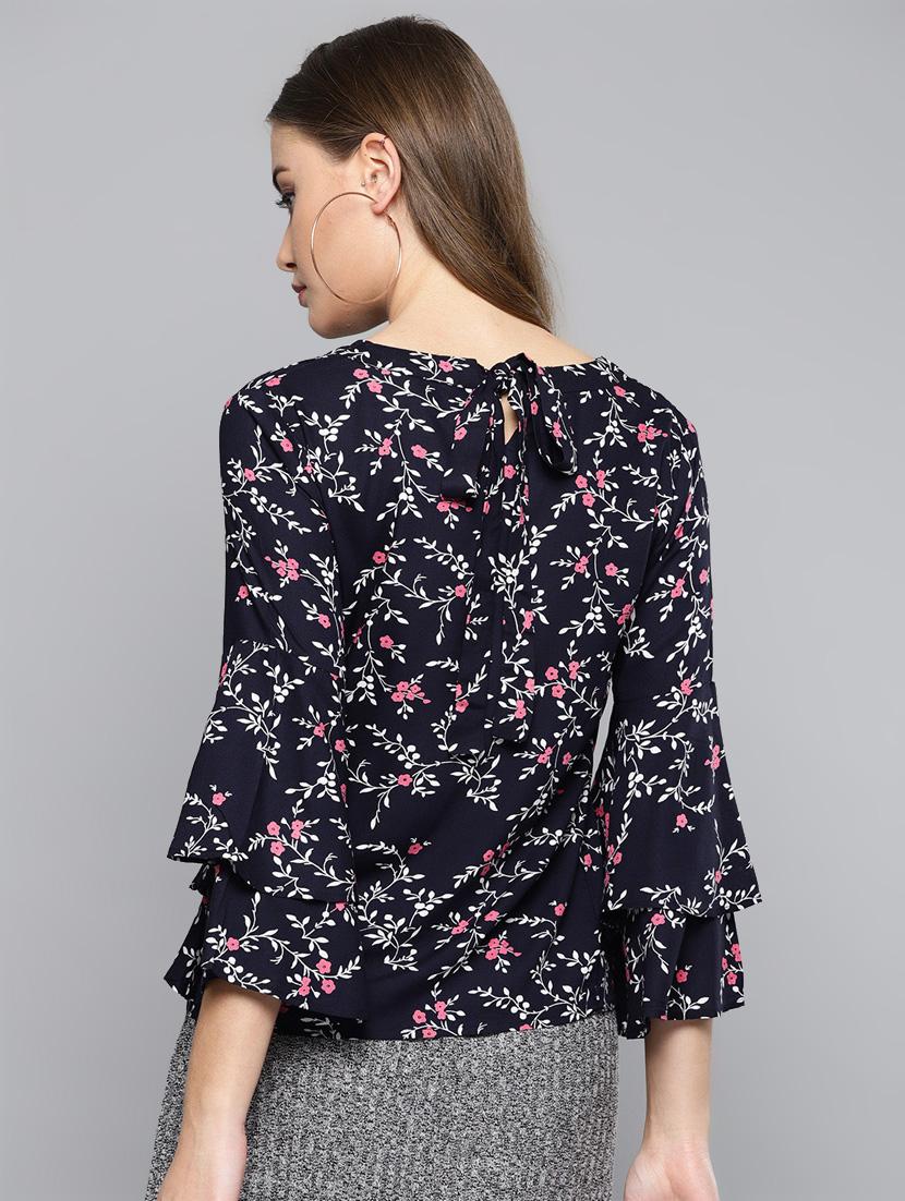 v neck bell sleeved floral top - 16740473 - Zoom Image - 3