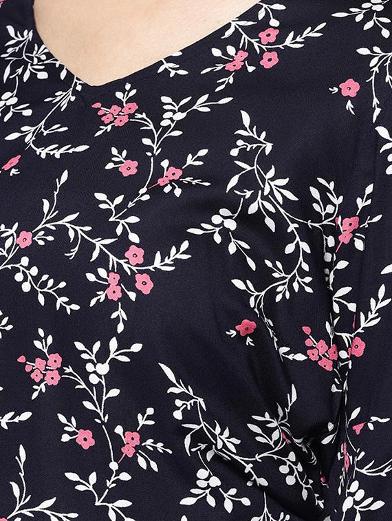 v neck bell sleeved floral top - 16740473 - Zoom Image - 5