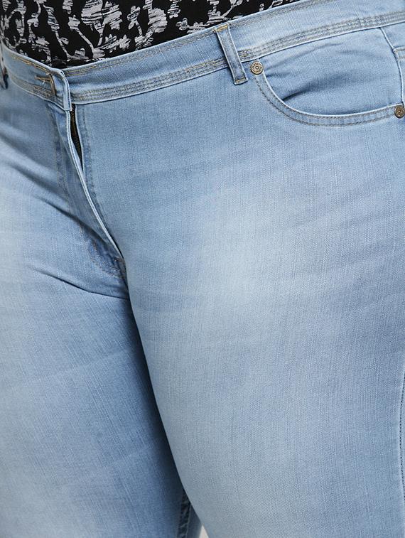mid rise pocket detail jeans - 16741122 - Zoom Image - 5