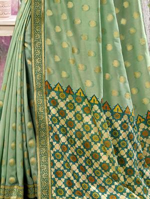 ethnic motif printed saree with blouse - 16741130 - Standard Image - 2